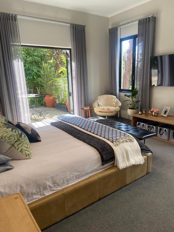 2 Bedroom Property for Sale in Gardens Western Cape